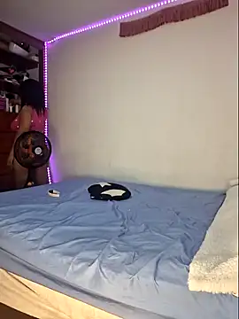 Natashariley1 online show from December 12, 2024, 12:22 pm