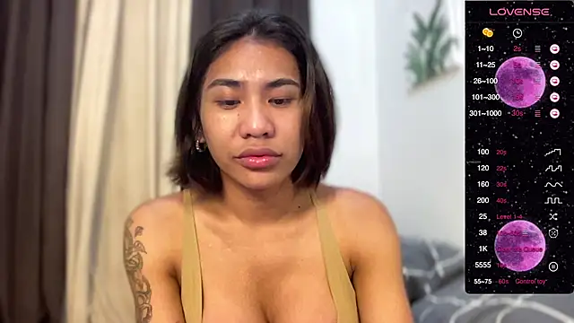 Snapshot of Alaia_Pope chatting on January 8, 2025, 12:06 am Alaia Pope online show from January 8, 2025, 12:06 am