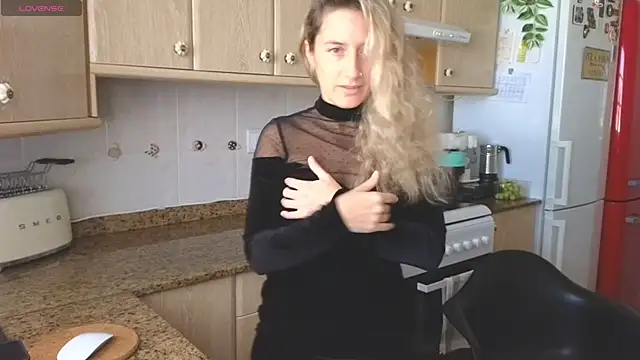 Lunamix online show from February 15, 2026, 12:15 pm