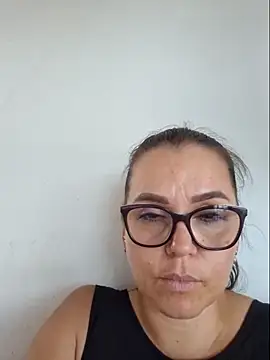 Snapshot of MariaPau_83 chatting on June 10, 2026, 6:31 pm MariaPau 83 online show from June 10, 2026, 6:31 pm