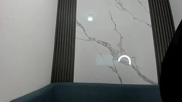 Rianamanson online show from October 31, 2025, 5:15 am