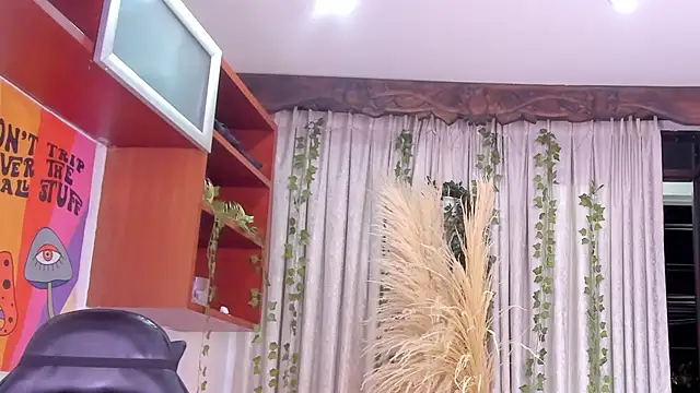 Rianamanson online show from March 20, 2026, 3:51 am