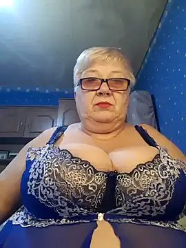 Snapshot of Lena_Gaby chatting on February 9, 2025, 11:14 am Lena Gaby online show from February 9, 2025, 11:14 am