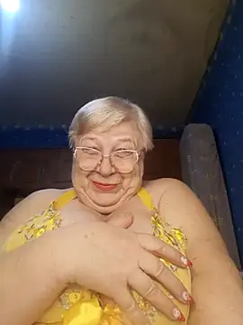 Snapshot of Lena_Gaby chatting on March 10, 2025, 2:28 am Lena Gaby online show from March 10, 2025, 2:28 am