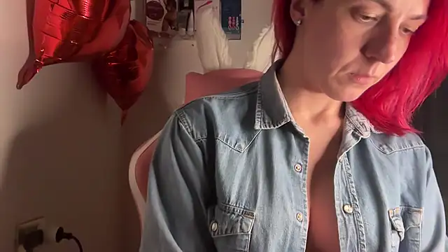 Nikky Divine online show from March 19, 2025, 6:12 pm