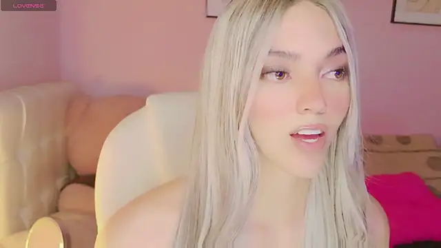 Snapshot of EvaEvangeline chatting on September 9, 2025, 10:25 am EvaEvangeline online show from September 9, 2025, 10:25 am
