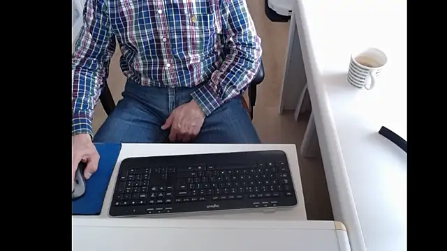 dutchpornking online show from March 16, 2025, 8:10 am