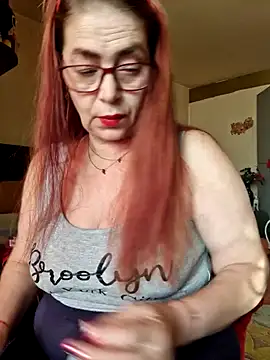 Snapshot of Chriss_Tinaa chatting on June 5, 2026, 3:55 am Chriss Tinaa online show from June 5, 2026, 3:55 am