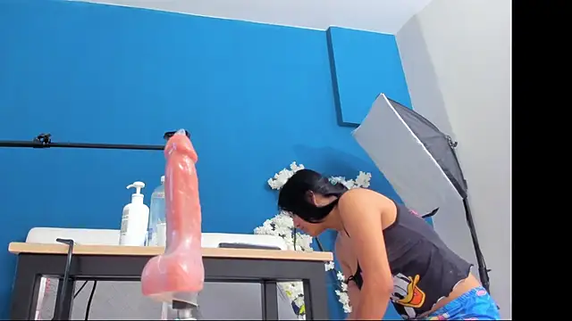 letty straus online show from March 24, 2026, 11:21 am