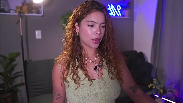 HannahEvanss online show from October 29, 2025, 6:18 pm