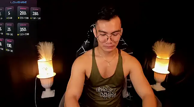 000batman000 online show from March 5, 2025, 2:25 am