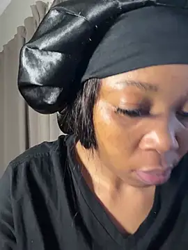 Snapshot of cherrybabe76 chatting on March 17, 2025, 6:29 am cherrybabe76 online show from March 17, 2025, 6:29 am