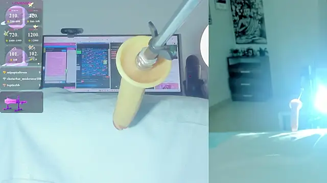 sofi velez online show from April 18, 2026, 5:04 pm