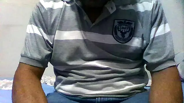 Snapshot of SAFADINHO-25 chatting on January 1, 2025, 3:45 am SAFADINHO-25 online show from January 1, 2025, 3:45 am