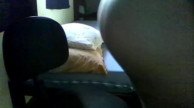 Snapshot of SAFADINHO-25 chatting on January 24, 2025, 8:32 pm SAFADINHO-25 online show from January 24, 2025, 8:32 pm