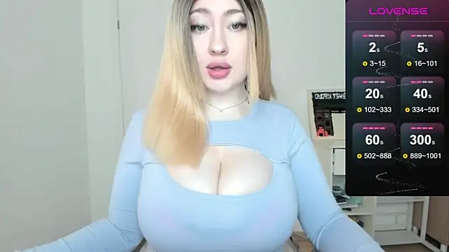 hazejena online show from October 31, 2025, 12:46 pm