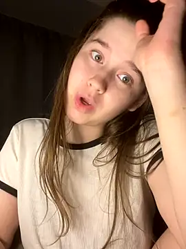 Snapshot of HornyGirlH chatting on November 10, 2025, 1:54 am HornyGirlH online show from November 10, 2025, 1:54 am