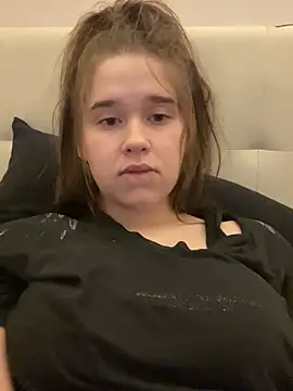 Snapshot of HornyGirlH chatting on February 22, 2025, 3:56 am HornyGirlH online show from February 22, 2025, 3:56 am