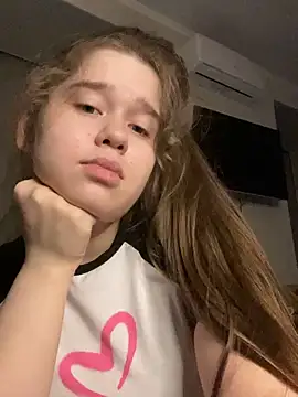 Snapshot of HornyGirlH chatting on March 16, 2025, 1:38 am HornyGirlH online show from March 16, 2025, 1:38 am