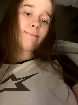 Snapshot of HornyGirlH chatting on November 20, 2025, 11:03 pm HornyGirlH online show from November 20, 2025, 11:03 pm