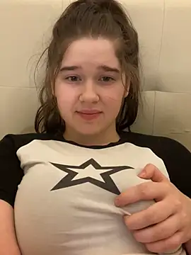 Snapshot of HornyGirlH chatting on February 9, 2025, 3:43 am HornyGirlH online show from February 9, 2025, 3:43 am