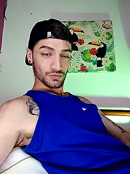 iamxandertv online show from November 9, 2025, 6:01 pm