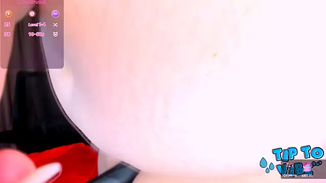 Snapshot of PollyDollly chatting on December 3, 2024, 5:06 pm PollyDollly online show from December 3, 2024, 5:06 pm