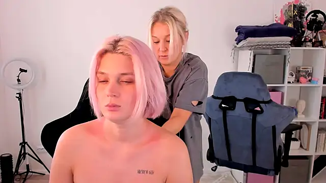 hotblonds online show from October 10, 2025, 10:05 am