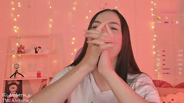 Ambeerouse online show from March 12, 2025, 7:24 am