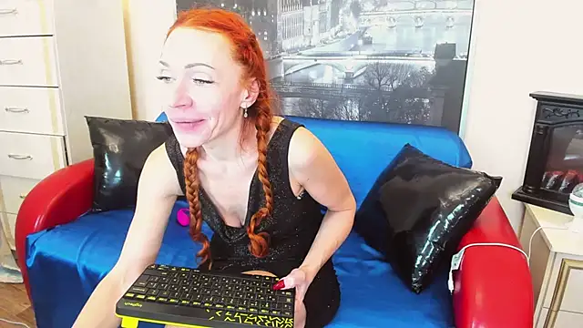 Snapshot of softlysoftlyasbeauty chatting on February 12, 2026, 1:55 pm softlysoftlyasbeauty online show from February 12, 2026, 1:55 pm