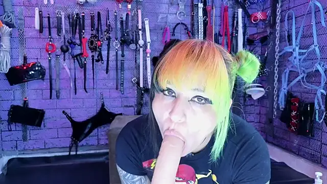 PANDORANEZZ online show from May 24, 2026, 3:06 am