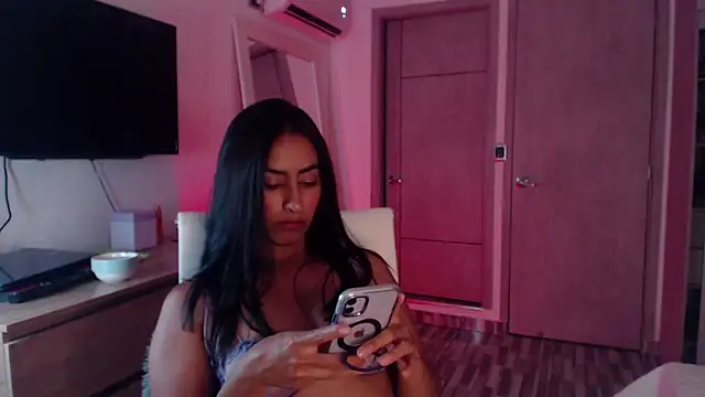 Snapshot of Brown_skin11 chatting on October 21, 2025, 10:09 pm Brown skin11 online show from October 21, 2025, 10:09 pm