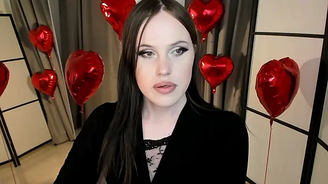 EffieMinki online show from February 12, 2026, 12:49 pm