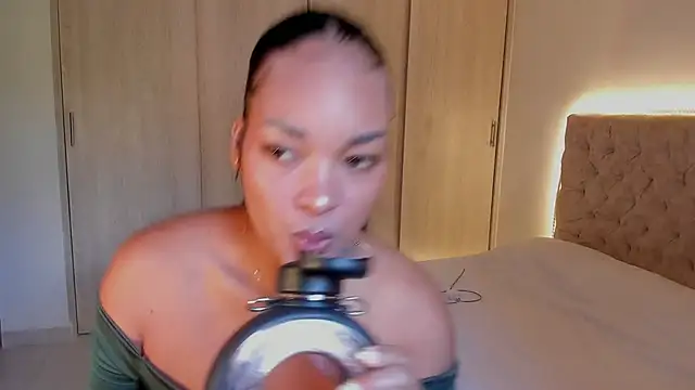 Snapshot of mariam_hill chatting on January 7, 2026, 8:47 pm mariam hill online show from January 7, 2026, 8:47 pm