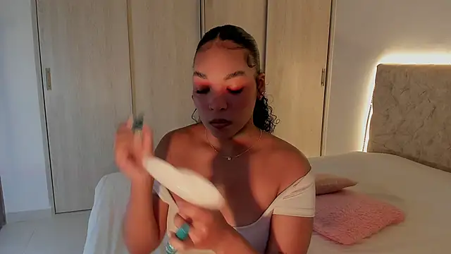 Snapshot of mariam_hill chatting on January 13, 2026, 10:57 pm mariam hill online show from January 13, 2026, 10:57 pm