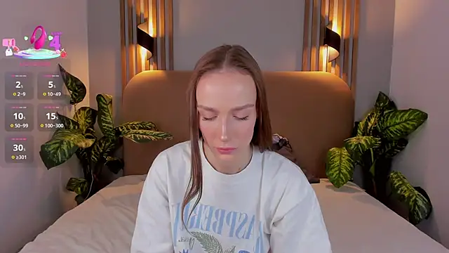 Snapshot of Kira_Quinn chatting on November 1, 2025, 6:51 am Kira Quinn online show from November 1, 2025, 6:51 am