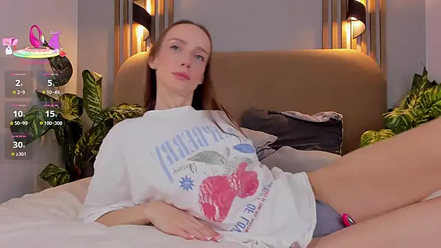 Snapshot of Kira_Quinn chatting on October 29, 2025, 7:07 am Kira Quinn online show from October 29, 2025, 7:07 am