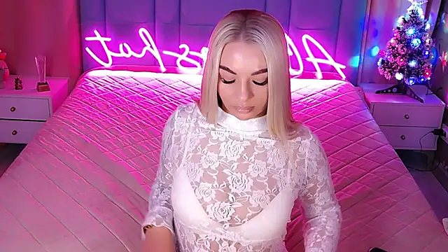 AllwaysHotJ online show from January 16, 2026, 2:26 am