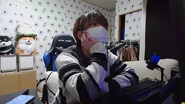 pychan online show from March 14, 2025, 11:23 am