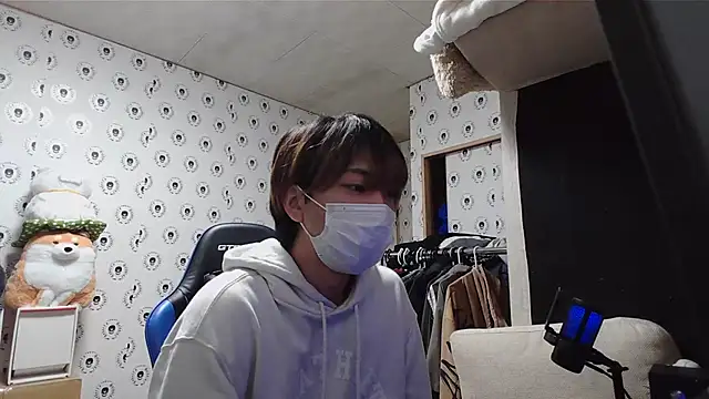 pychan online show from March 4, 2025, 11:08 am