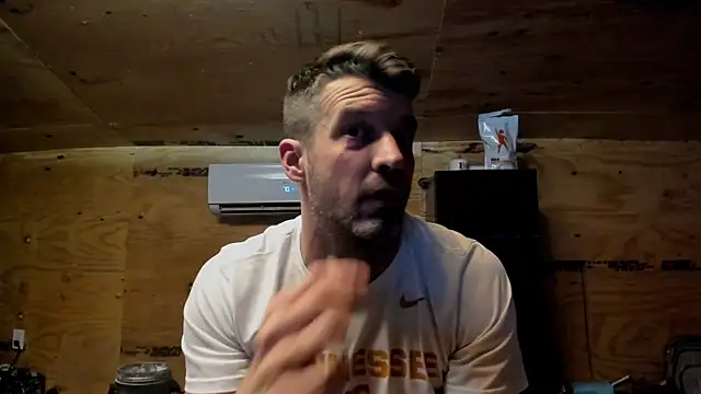 Snapshot of Kenny_Kyle chatting on October 12, 2025, 4:47 am Kenny Kyle online show from October 12, 2025, 4:47 am