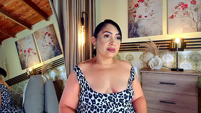 Madissononee online show from March 11, 2026, 1:21 am