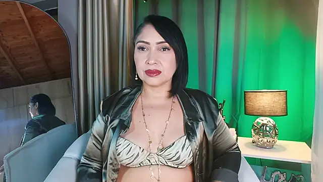 Snapshot of Madissononee chatting on October 14, 2025, 2:12 am Madissononee online show from October 14, 2025, 2:12 am