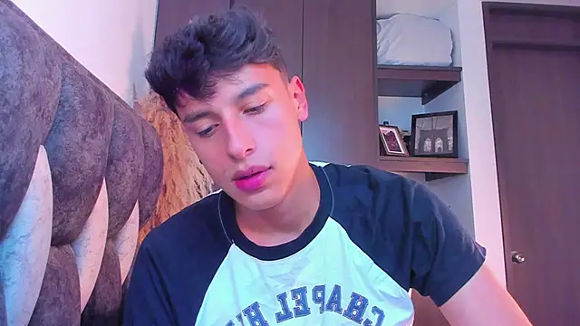 I Gabriel online show from December 23, 2024, 10:12 pm