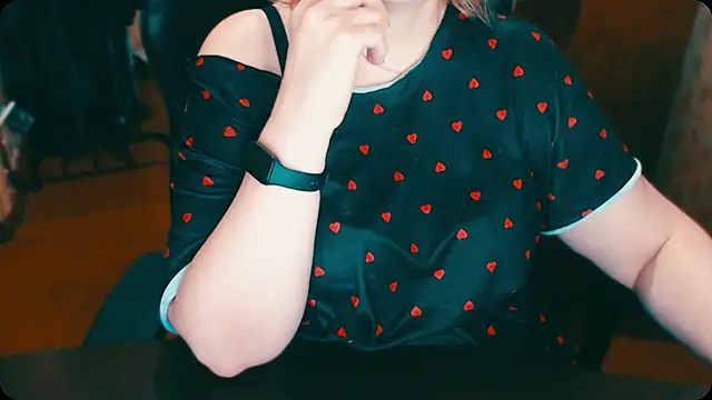 Snapshot of AlisaHot55 chatting on December 1, 2025, 12:17 pm AlisaHot55 online show from December 1, 2025, 12:17 pm