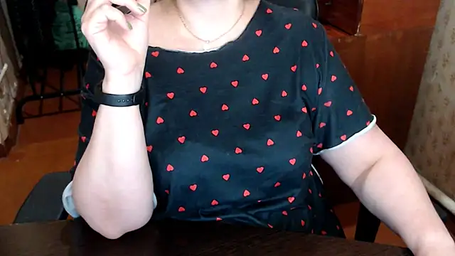 AlisaHot55 online show from April 9, 2026, 1:17 pm