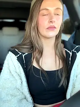 lunagirl13 online show from October 28, 2025, 6:51 pm