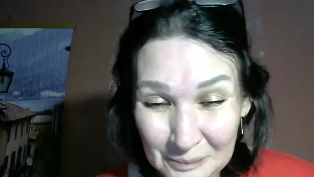 PrettyAndWild online show from September 26, 2025, 3:52 pm