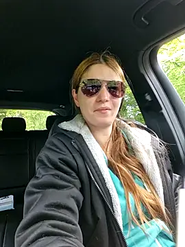 Snapshot of Geile-Luna chatting on May 17, 2026, 2:28 pm Geile-Luna online show from May 17, 2026, 2:28 pm