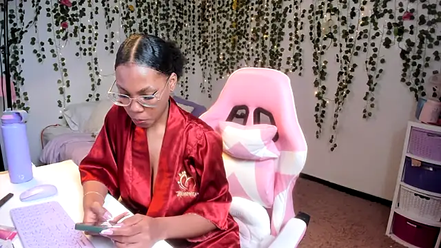 Snapshot of violeta_milleer chatting on September 23, 2025, 3:08 pm violeta milleer online show from September 23, 2025, 3:08 pm